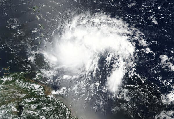 Tormenta tropical Dorian se aleja cada vez más de territorio cubano