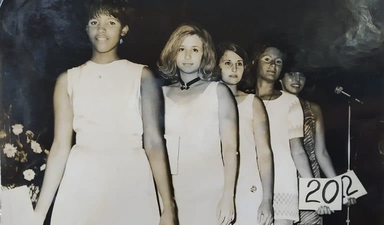 «Estrellas y Luceros del Carnaval», un concurso de belleza auténticamente cubano