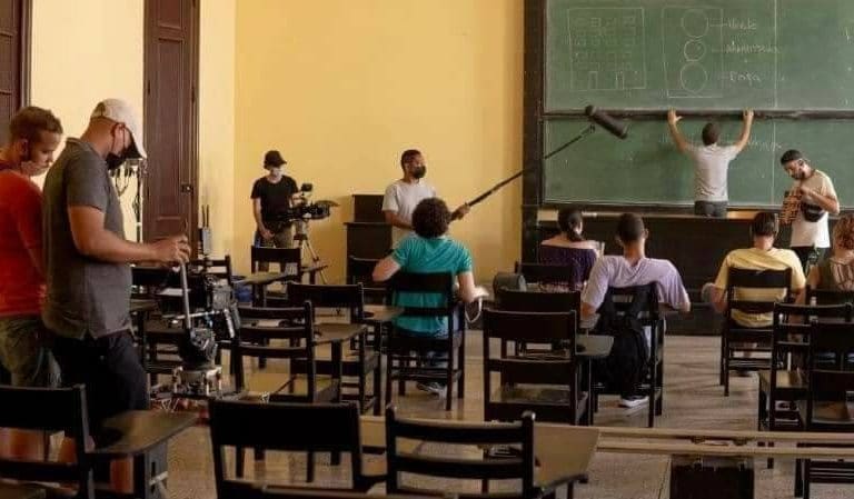 Teleserie cubana basada en hechos reales acaba de ser premiada a nivel internacional (aquí detalles) Teleserie cubana basada en hechos reales acaba de ser premiada a nivel internacional (aquí detalles)