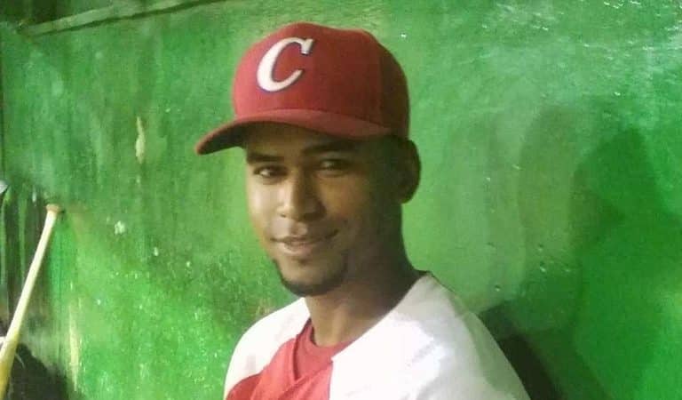 Tras sanción por indisciplina en Cuba, este pelotero firmó otro contrato en el exterior