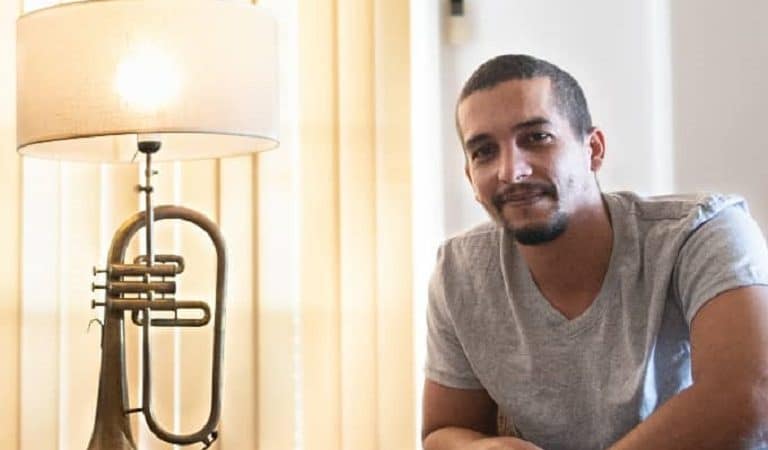 Actor cubano, alejado de la TV para centrarse en su negocio, vuelve con nueva telenovela