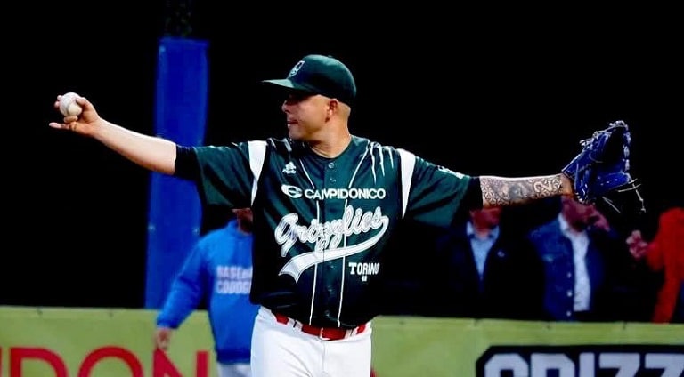 Regresó al béisbol cubano pitcher que ponchó 107 veces en Italia en 2024, tras pedir la baja