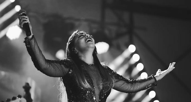 Conocida cantante cubana se marcha del país y continúa con su carrera en España (aquí detalles)