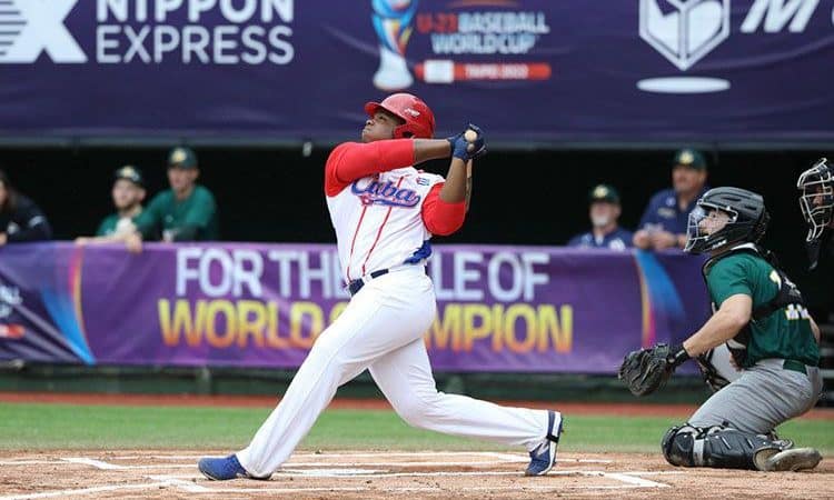 Conocido slugger cubano que rompió su contrato reapareció jugando con nuevo equipo (aquí detalles)
