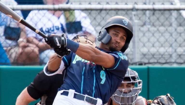 Cubano se acerca a Grandes Ligas bateando .328 y dice sí al equipo al Clásico Mundial Cubano se acerca a Grandes Ligas bateando .328 y dice sí al equipo al Clásico Mundial
