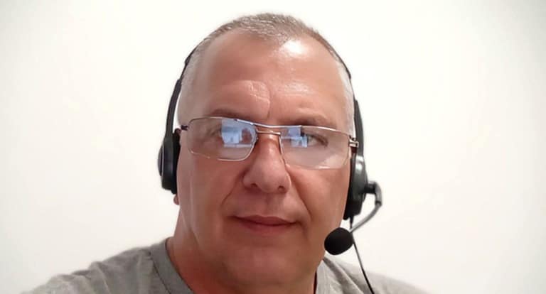 Comentarista de Tele Rebelde comparte su difícil experiencia tras meses buscando trabajo fuera de Cuba (aquí detalles) Comentarista de Tele Rebelde comparte su difícil experiencia tras meses buscando trabajo fuera de Cuba (aquí detalles)