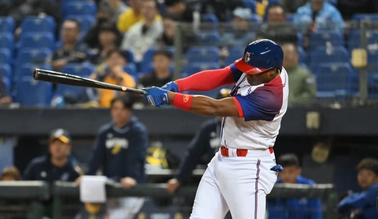 Pierde la Serie Nacional a uno de sus mejores peloteros: tiene nuevo contrato
