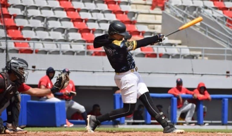 Regresará a la Serie Nacional pelotero que salió de Cuba en 2024 y jugó profesional en Nicaragua por su cuenta