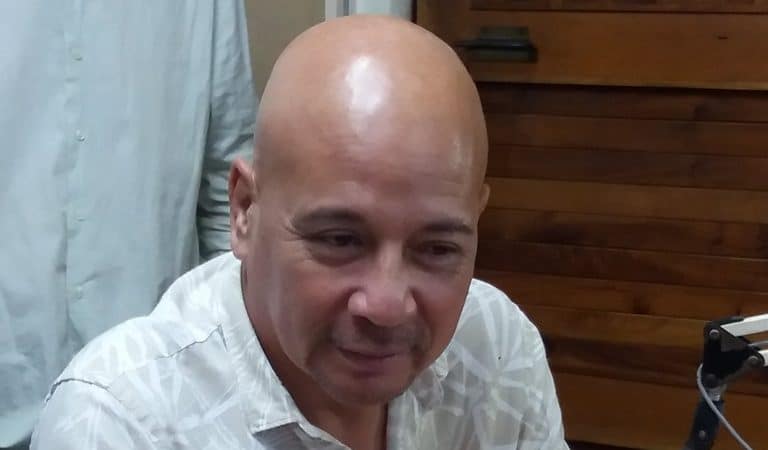 Reaparece Julio Acanda tras años de silencio: La foto que emocionó a Cuba (aquí detalles)