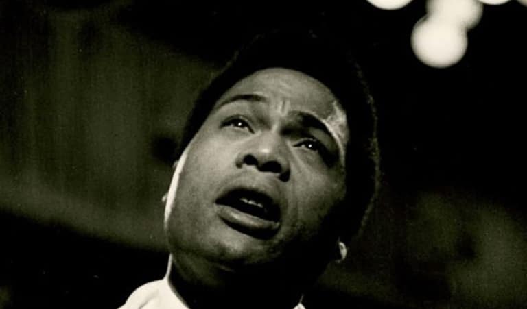 Huyó de casa y fue herido en combate: el cantautor cubano que fue estrella en Italia