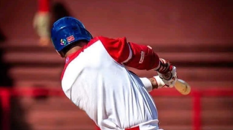 Subestimado en equipos Cuba, saldrá del país para jugar en su segunda liga profesional