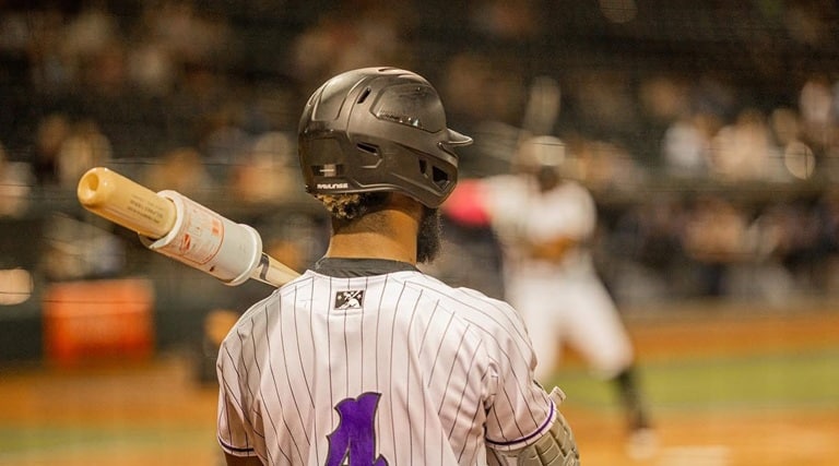 Pelotero que abandonó equipo Cuba en 2021 regresa al béisbol profesional mañana