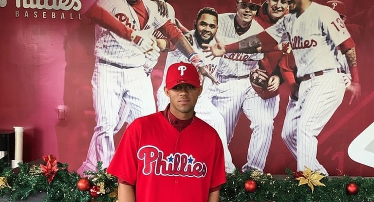 Cubano que estuvo 9 años en Dominicana y firmó con MLB quiere debutar en la Serie Nacional