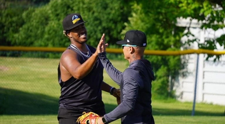 Llegó a la Serie Nacional y no jugó: pitcher cubano reapareció jugando en Canadá 7 años después