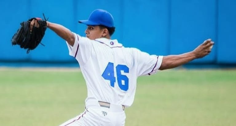 Pide la baja y sorprende: el talentoso pitcher que deja su equipo en la Serie Nacional