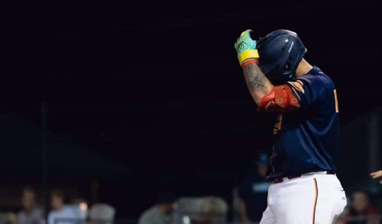 Regresará a la Serie Nacional pelotero cubano que hoy juega profesional en Estados Unidos, país donde vive