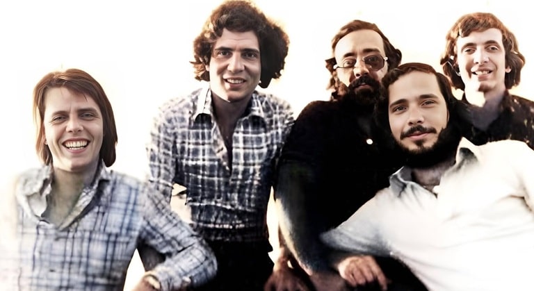 «Los Dan», la banda cubana de pop rock que sobrevivió aunque la borraran de los medios