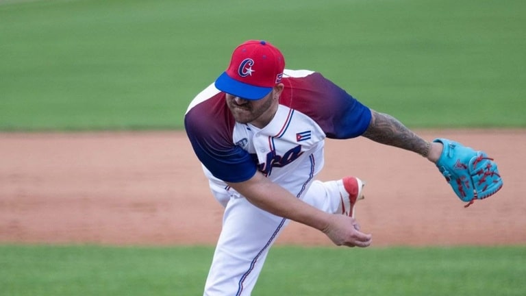 Pelotero de equipos Cuba, arrestado por tráfico de cocaína, es liberado y regresa al béisbol