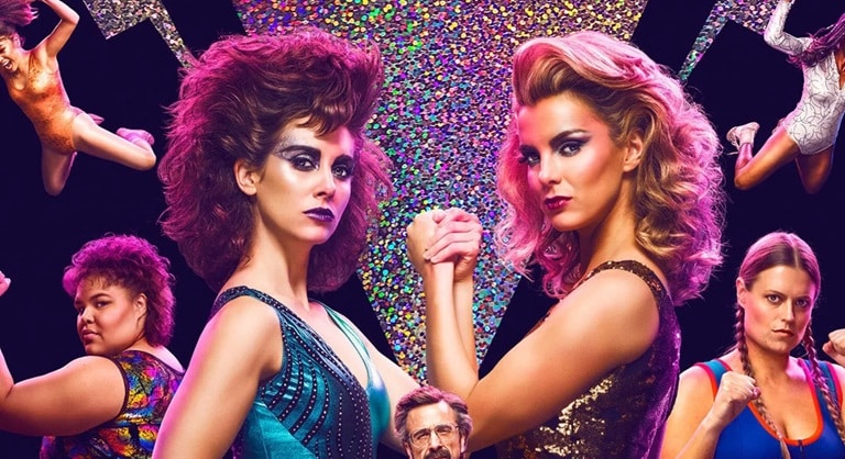 «GLOW», una divertida dramedia sobre lucha libre que remueve el debate en torno al feminismo actual