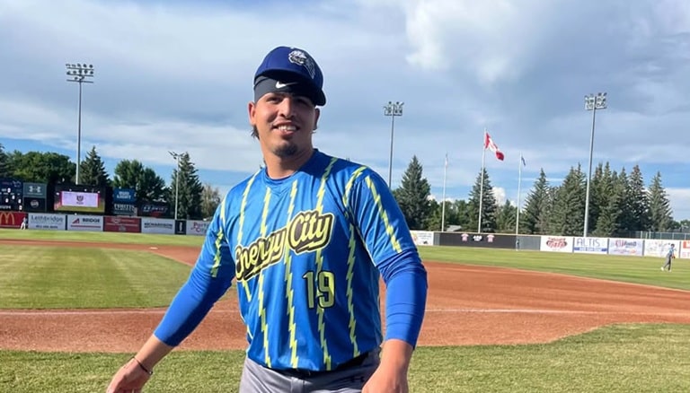 Nadie habló de él: Pitcher cubano contratado en Canadá respondió sobre su ausencia en la Serie 65