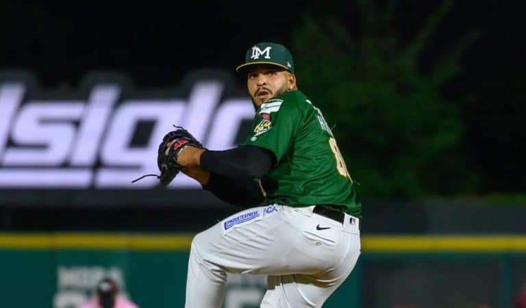 Cubano que lanza 100 mph, despedido de MLB, recibe oportunidad que puede cambiarlo todo